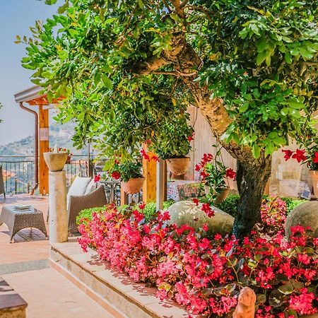 B&B Il Cortile ราเวลโล ภายนอก รูปภาพ