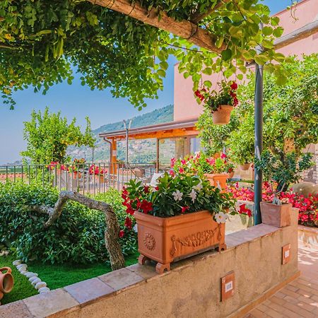 B&B Il Cortile ราเวลโล ภายนอก รูปภาพ