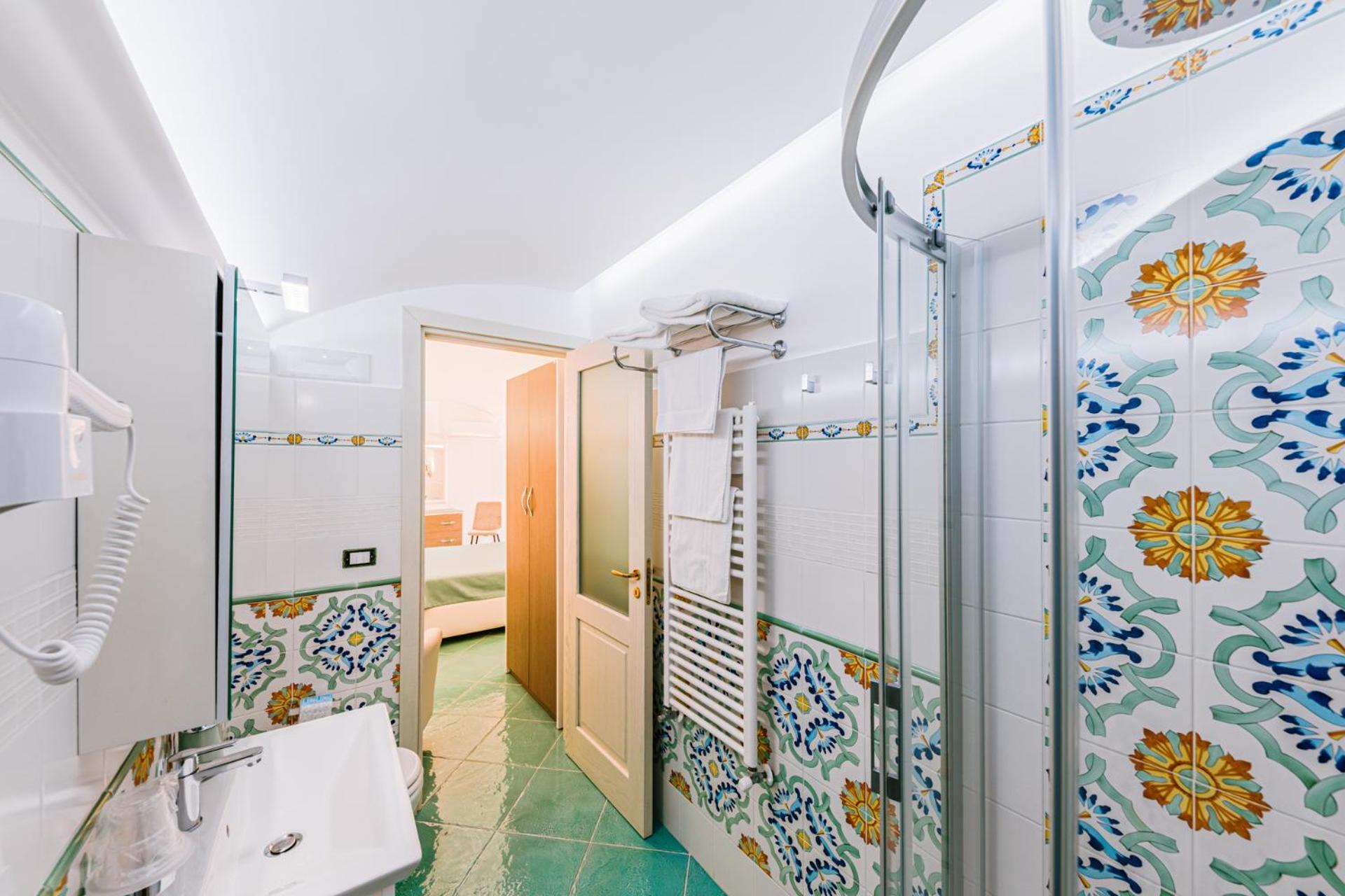 B&B Il Cortile ราเวลโล ภายนอก รูปภาพ